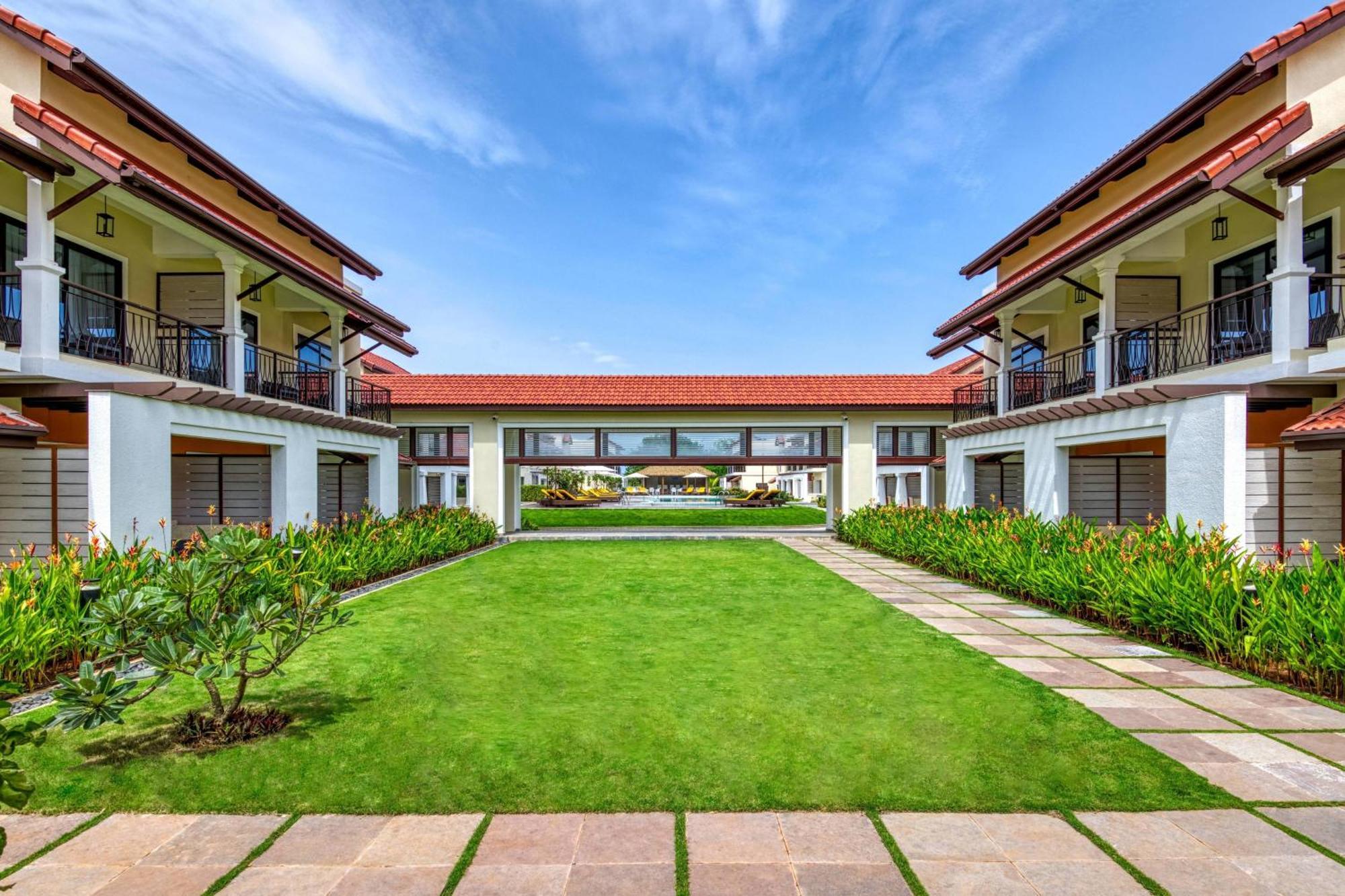 Hotel Fairfield By Marriott Goa Benaulim Esterno foto