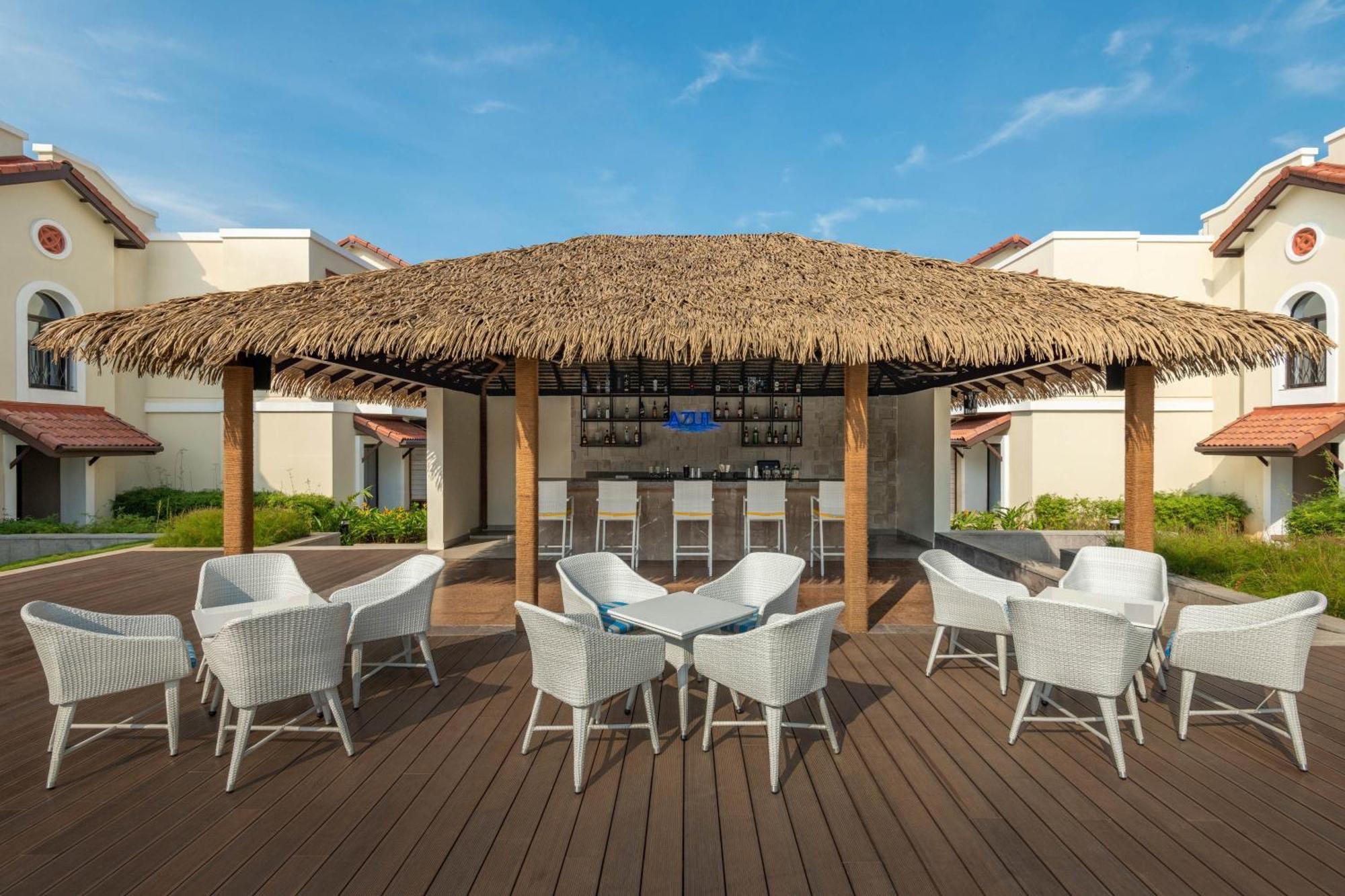 Hotel Fairfield By Marriott Goa Benaulim Esterno foto