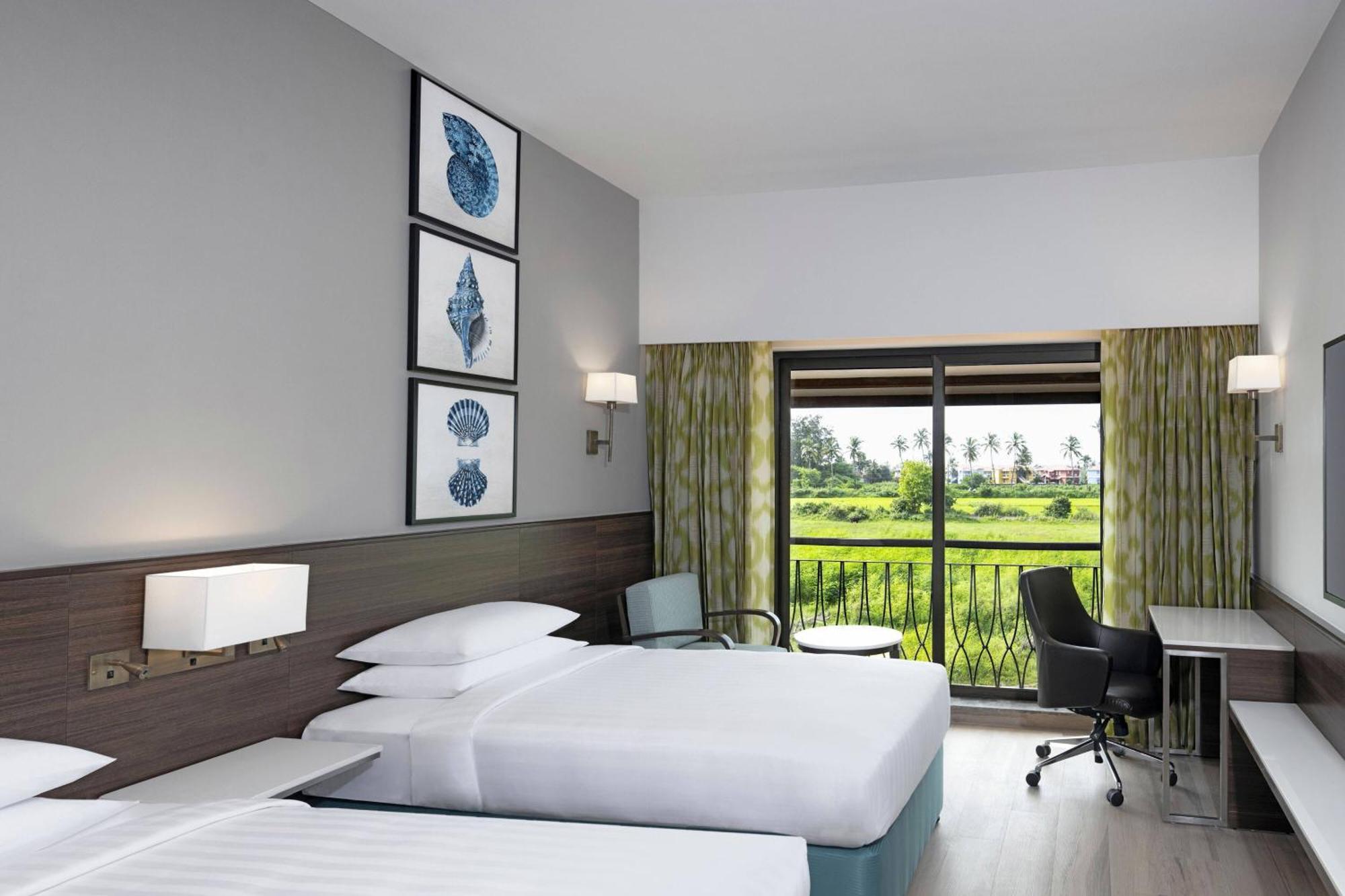 Hotel Fairfield By Marriott Goa Benaulim Esterno foto