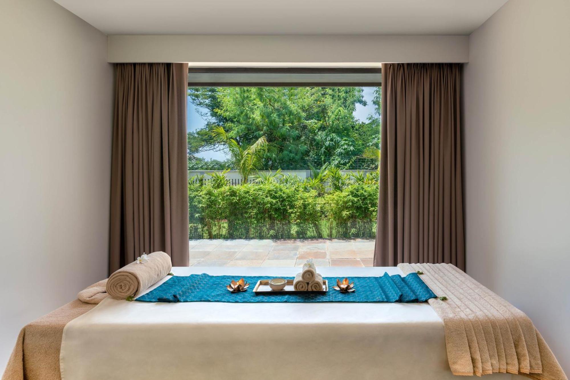 Hotel Fairfield By Marriott Goa Benaulim Esterno foto