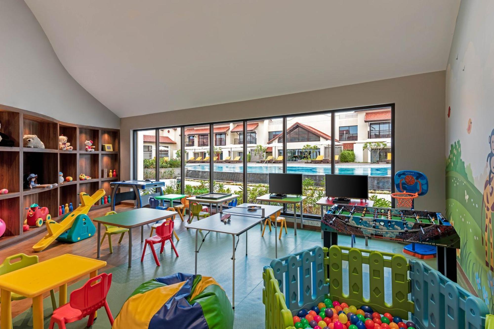Hotel Fairfield By Marriott Goa Benaulim Esterno foto